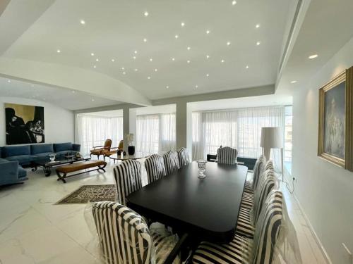 Penthouse Luxury Apartment