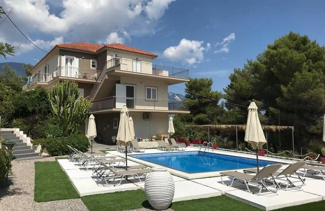 Pessada Bay Studios & Apartment's