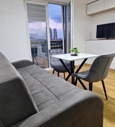 Petar's apartment 5