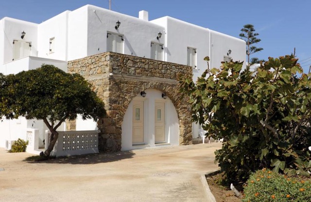 Peter Studios