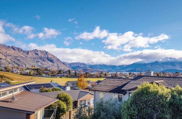 Picture Perfect - Wanaka Holiday Home