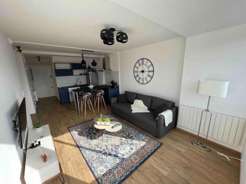 Plein centre-ville T2 refait à neuf