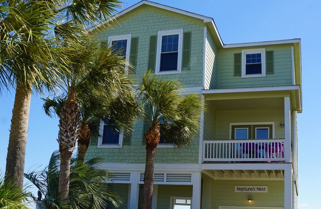 Pointe West BEACHFRONT next to dune walkover! - 4 bed 4 bath
