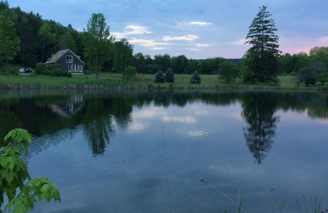 PondView Mountain Country House/Cabin on 70 acres with 5 Ponds