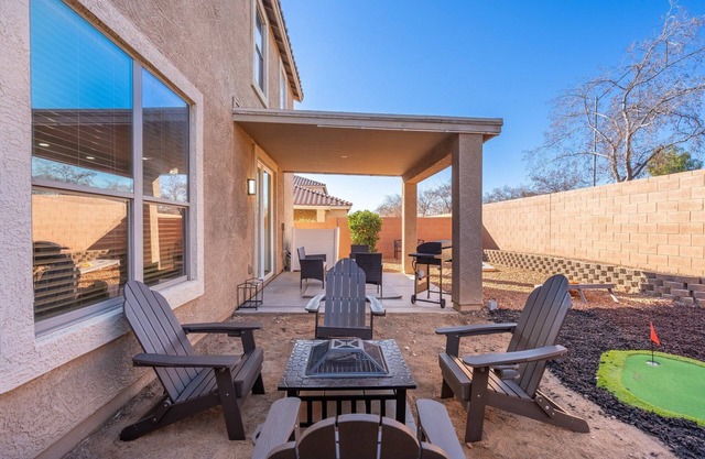 PoolTable~Foosball~FirePit~Grill