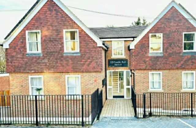 Port of Dover Lodge 20 sleeps