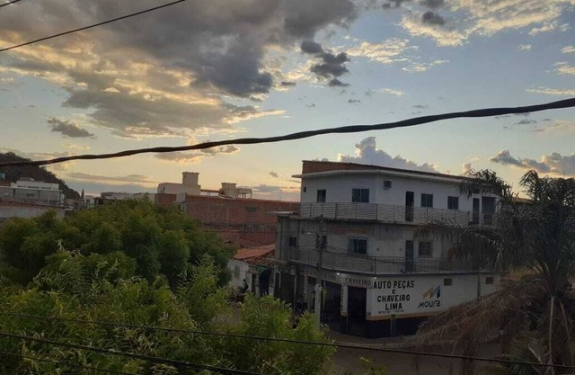 Pousada Algaroba, no Centro de Bom Jesus da Lapa, 300 Metros da Praça da Fé
