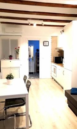Precioso Apartamento frente del Mercado Central