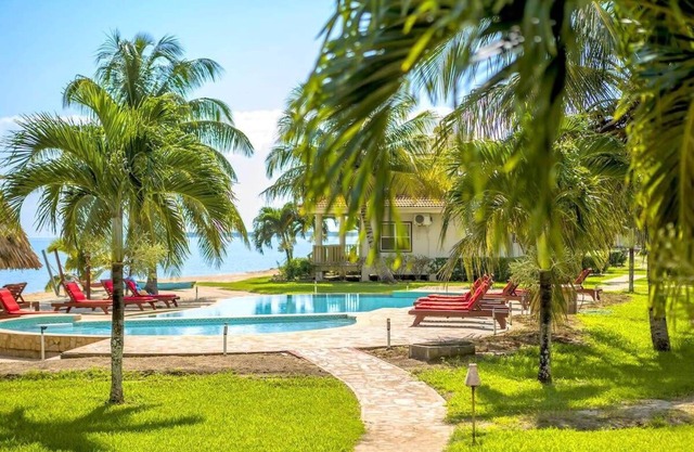Premium 3 Bedroom beachfront villa with unrestricted Seaviews