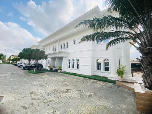 PRESKEN WHITE HOUSE