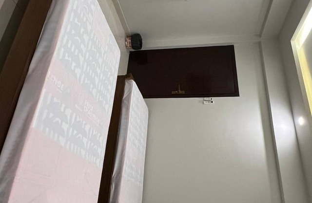 Prestige Comfort Apartments Separate Lounge With Newly Bath With Reception