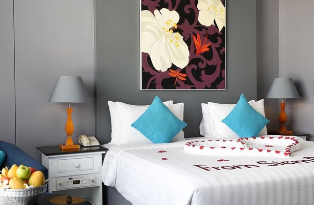 Prestigious ROMANTIC GETAWAY