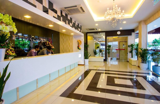 Prince 33 Hotel