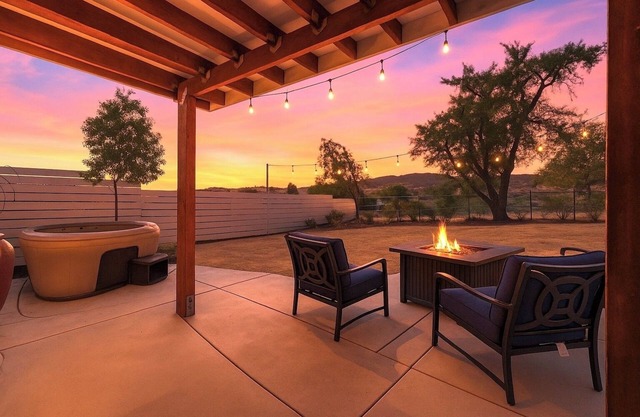 Private Barn-Style Guesthouse in Paso Robles Wine Country with Hot Tub