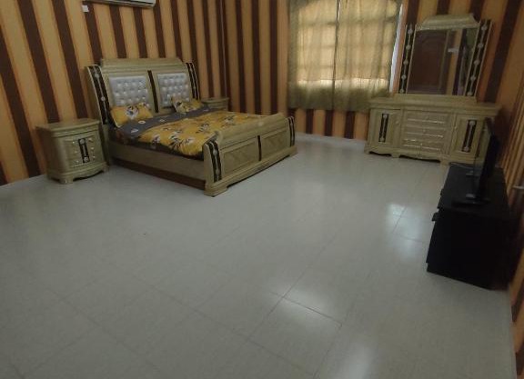 Private Comfy Bedroom in Shared Apartment