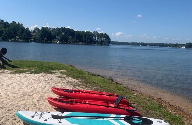 Private cottage w/a view, Dock, SUPs, Kayaks