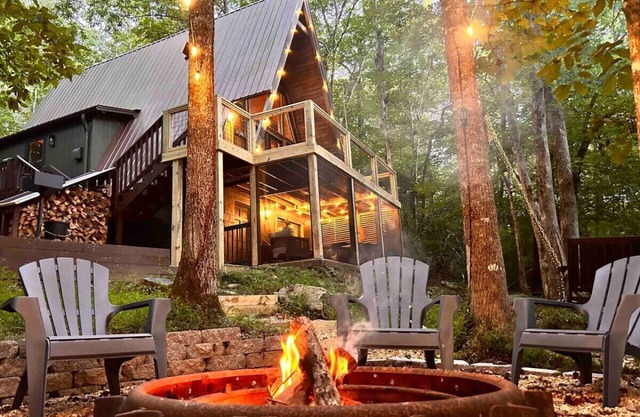 Private Creek A-Frame Outdoor Private Oasis