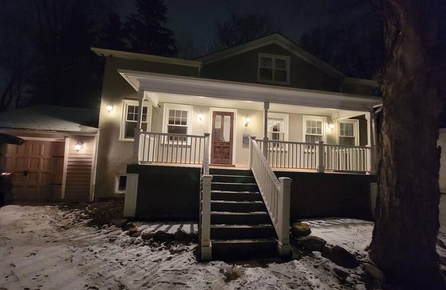 Private heritage home close to trails, parks and recreation