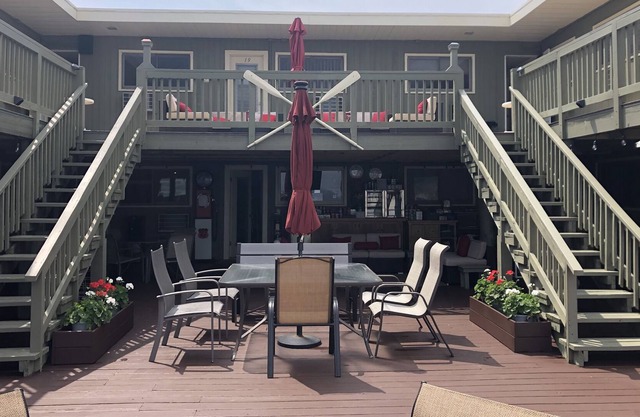 Privately Owned Condo At The Seashore Condo-Hotel