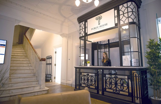 Public House Hotel