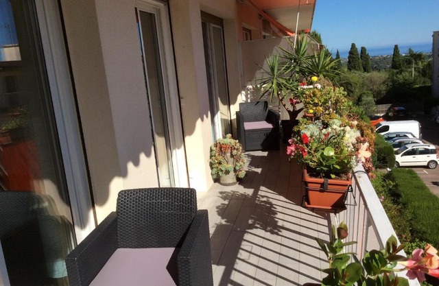 Quartier piscine municipale Bel Appart 4 pers terrasse parking wi-fi