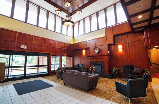 Ramada by Wyndham Tukwila Southcenter