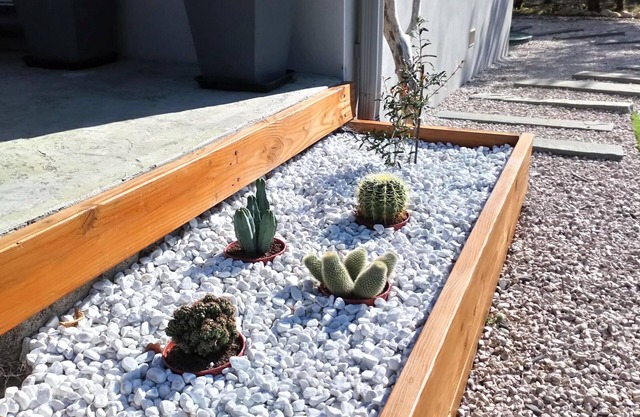 RECENT VILLA WITH SWIMMING POOL