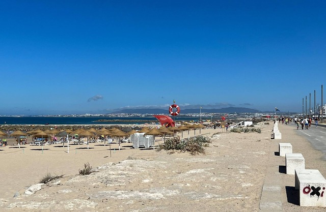 Remarkable 1 Bedroom Apartment Costa da Caparica