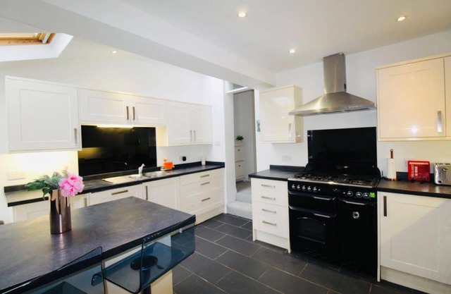 Remarkable 3-bed House in Bath