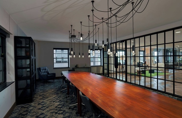 Renaissance Saint Elm Dallas Downtown Hotel