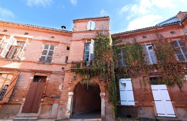 Riverside Toulouse (Renaissance)