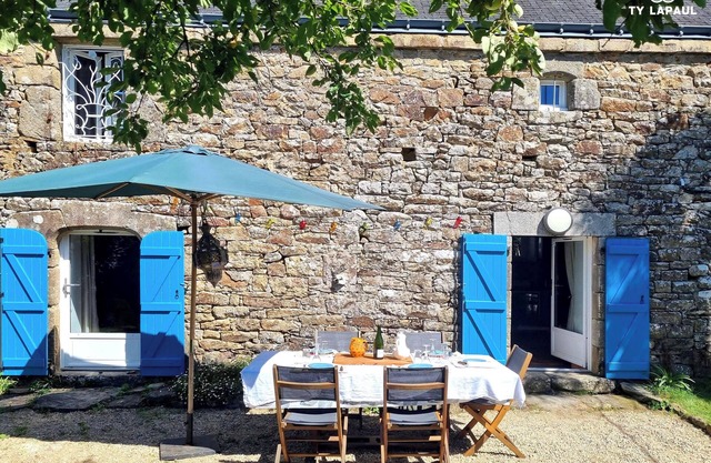 Romantic stone house in Brittany (Morbihan) for up to 8 people, near the coast
