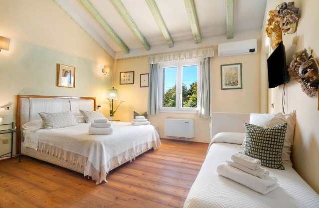 Room 'Verde' with Shared Garden, Wi-Fi and Air Conditioning