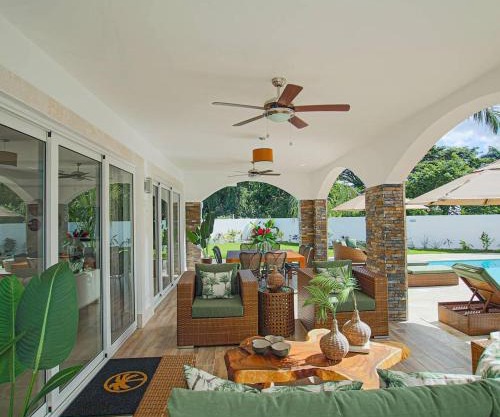 Royal 3 Bedroom Villa Lifestyle