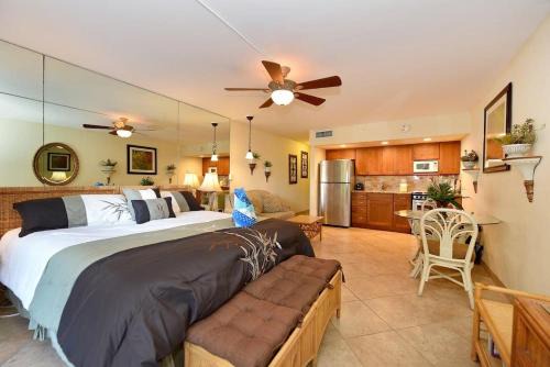 Royal Kahana 104 · RK104 West Maui Studio at BeachFront Resort w