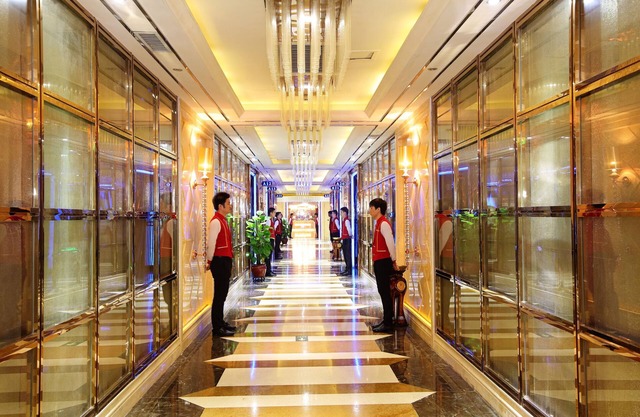 Royal Mediterranean Hotel