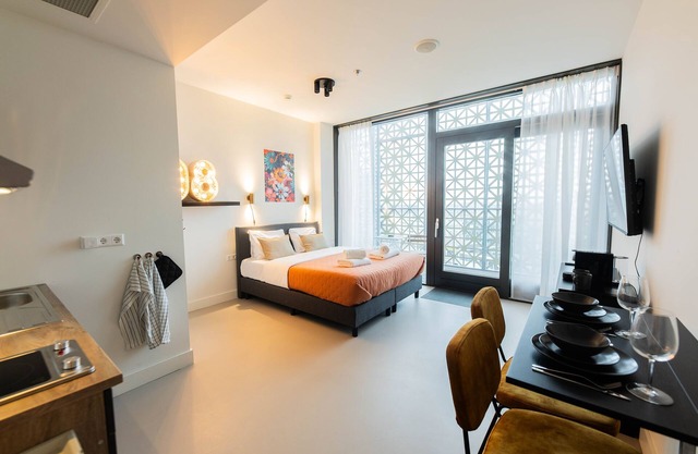 Rustic Retreat 1HC Studio BHD