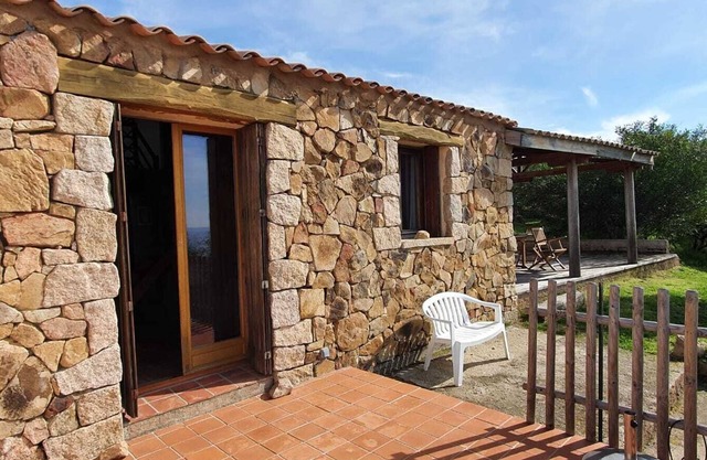 Sagone sheepfold-style house 180° sea view