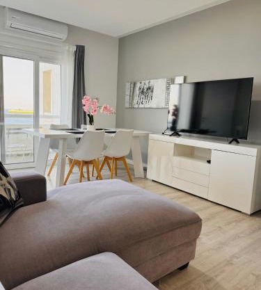 Sea view 3 bedrooms apartment