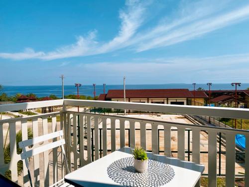 Seaview Condo in Royal Oceancrest Panglao