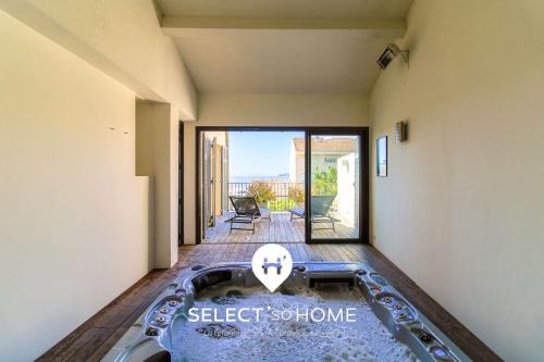 SELECT'soHOME - Villa pour 8 personnes avec jacuzzi, vue mer et parking au coeur du Lavandou ! - VILLA MOUN PANTAI