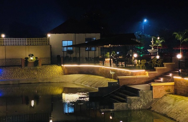 Shayan Resort
