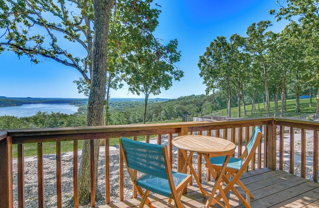 Shell Knob Cabin ~ 2 Mi to Table Rock Lake!