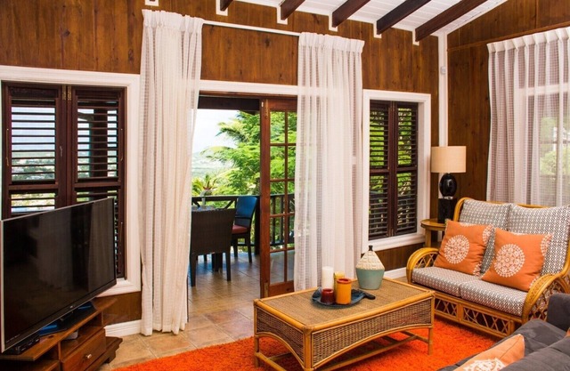 Simply Heavenly! Large Self Catered Apartments With Huge Pool - Penthouse Apartment