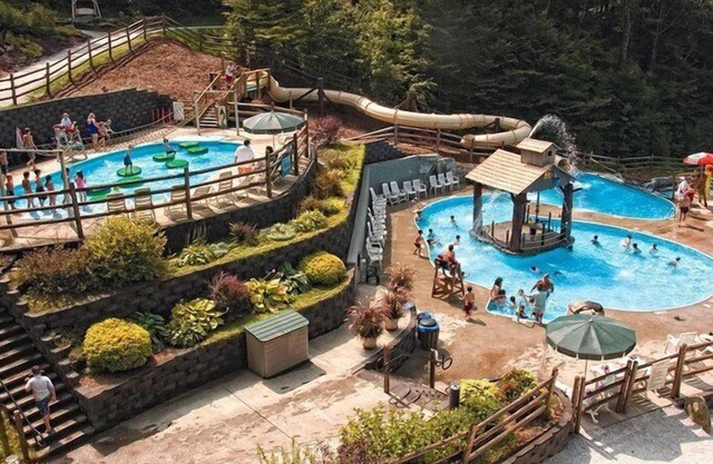 Smuggler's Notch Resort in Vermont 2br suite, Friday check-in