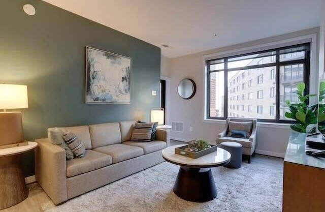 Sojourn | Courtland Towers | 1 BR w/Bocci Ball Court