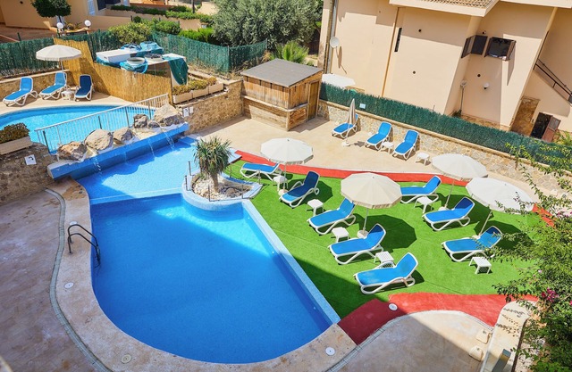 Sol y Mar Apartments