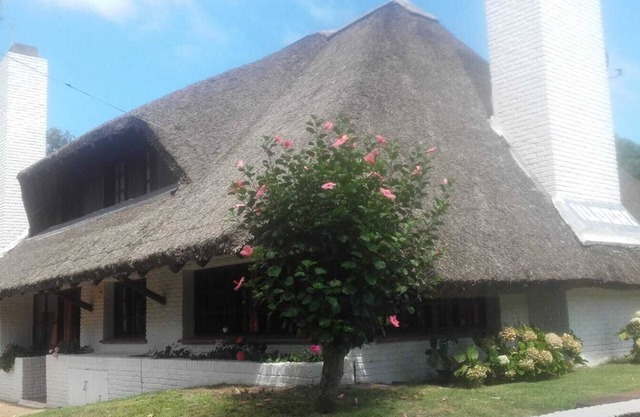 Solanas Punta Ballena House 8 people