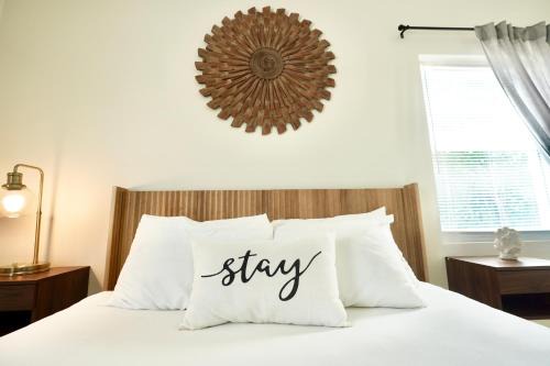 SōLE Suite #1-2 min to BEACH-Patio & Courtyard