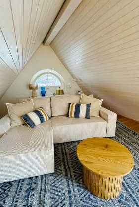 SOLUNA STAY I Penthouse lake view I 20 Min to Luzern I Kidsfriendly I Self-check-in I WIFI I Ski I Free Parking